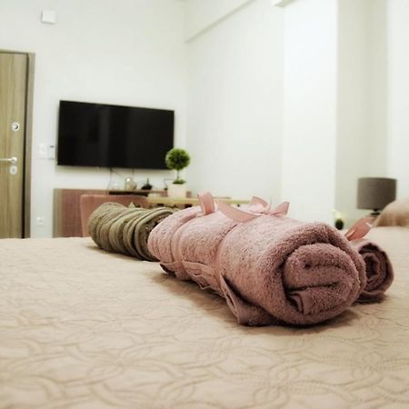 Dionisooss Apartment เอเธนส์ ภายนอก รูปภาพ