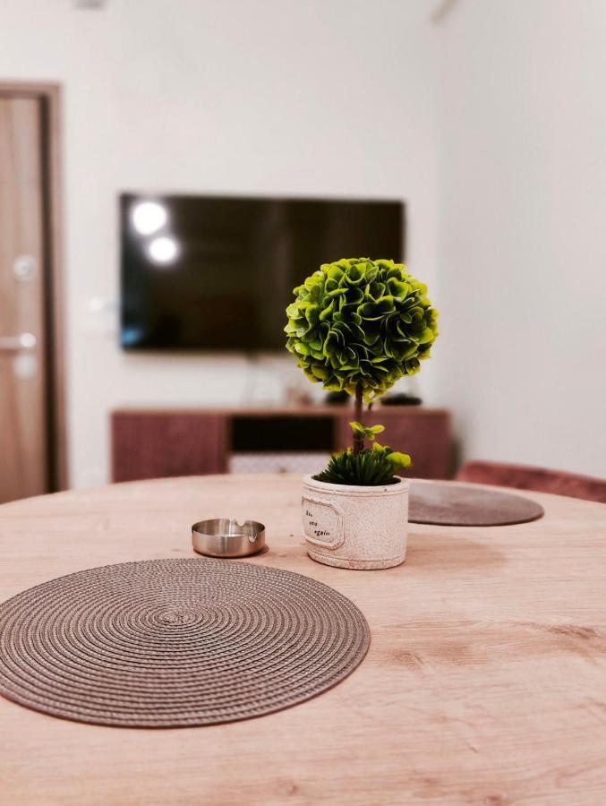 Dionisooss Apartment เอเธนส์ ภายนอก รูปภาพ