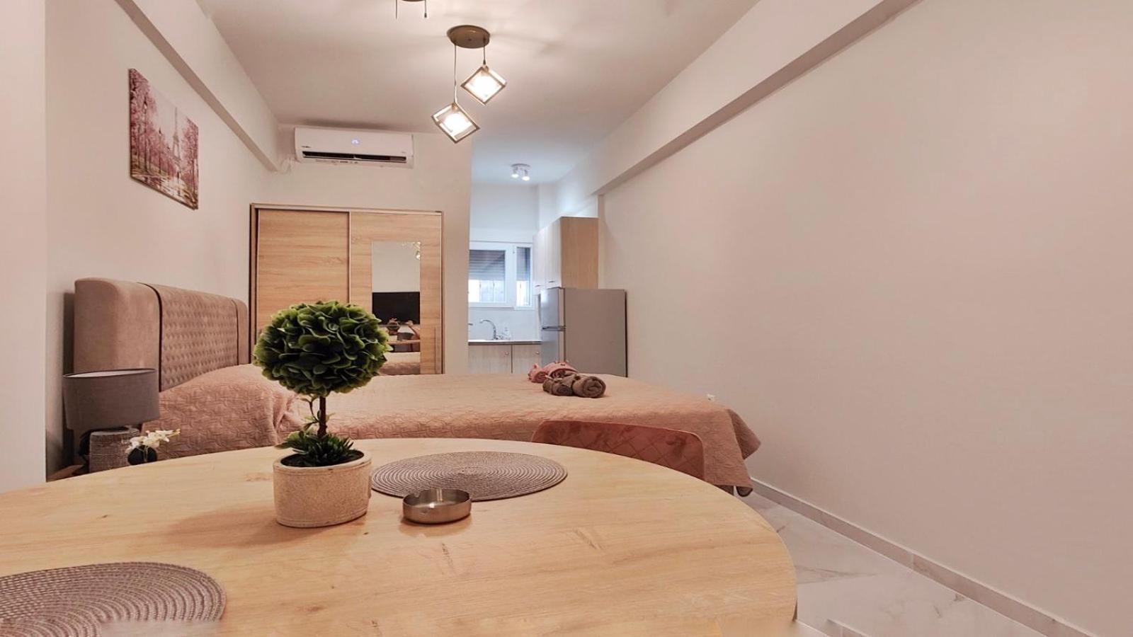 Dionisooss Apartment เอเธนส์ ภายนอก รูปภาพ